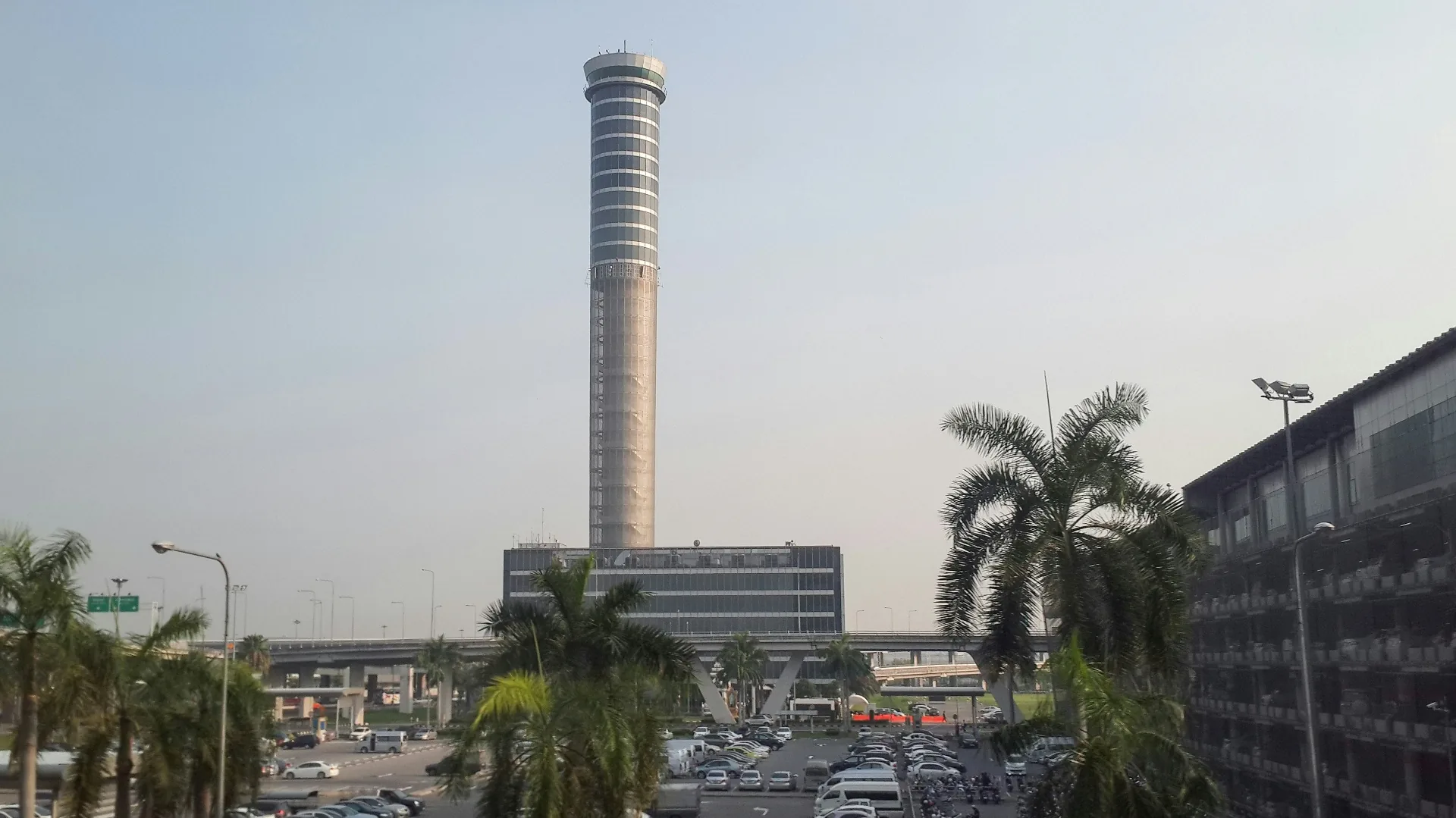 Ljubljana to Bangkok transit — Suvarnabhumi airport arrival